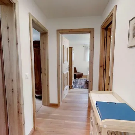 Apartment Stambuoch 3 *